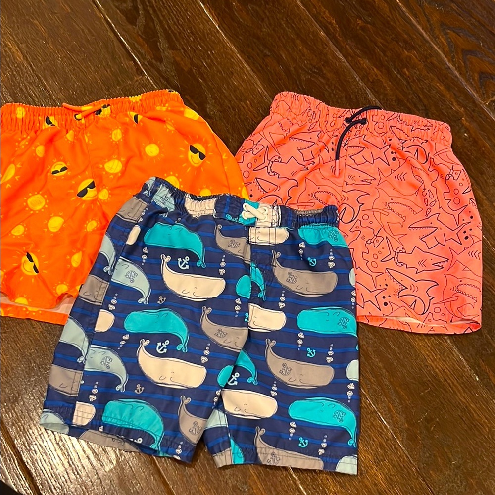 Cat & Jack swim trunks 🐳 board shorts, sun ☀️ and shark 🦈 Patterned Shorts 5 EUC